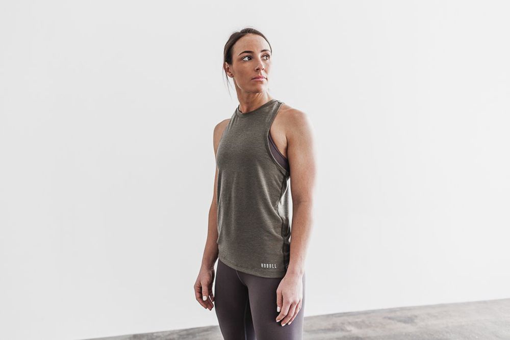 NOBULL Women's High-Neck Tank Tops - Army Green - Ireland (5102EIORM)